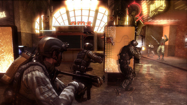 Tom Clancy's Rainbow Six: Vegas [Platinum Hits]
